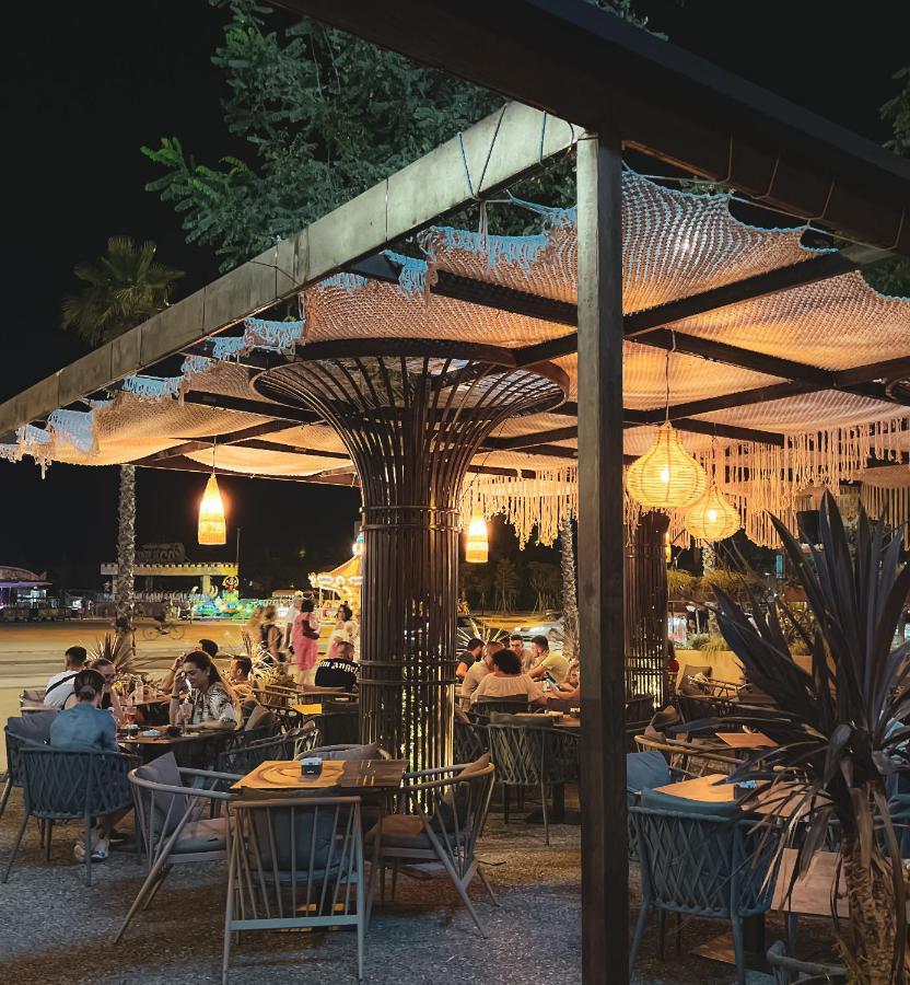 Hotel Brooklyn Vlorë 외부 사진