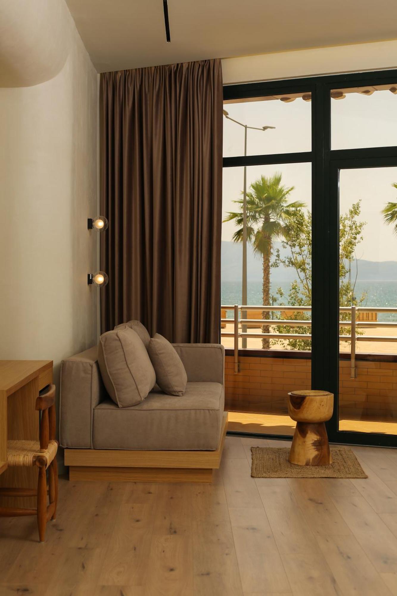 Hotel Brooklyn Vlorë 외부 사진
