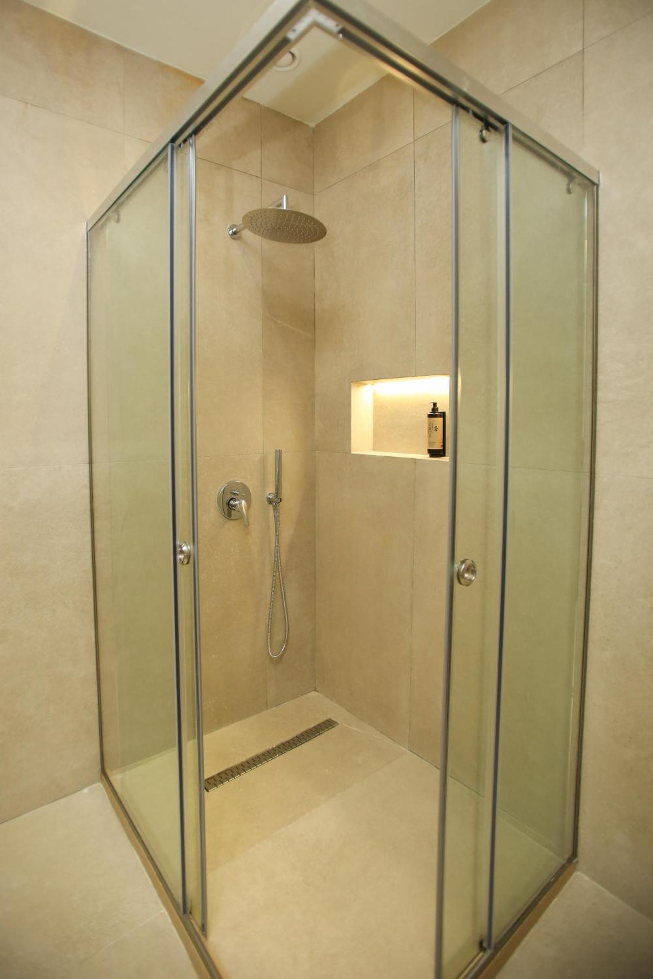 Hotel Brooklyn Vlorë 외부 사진