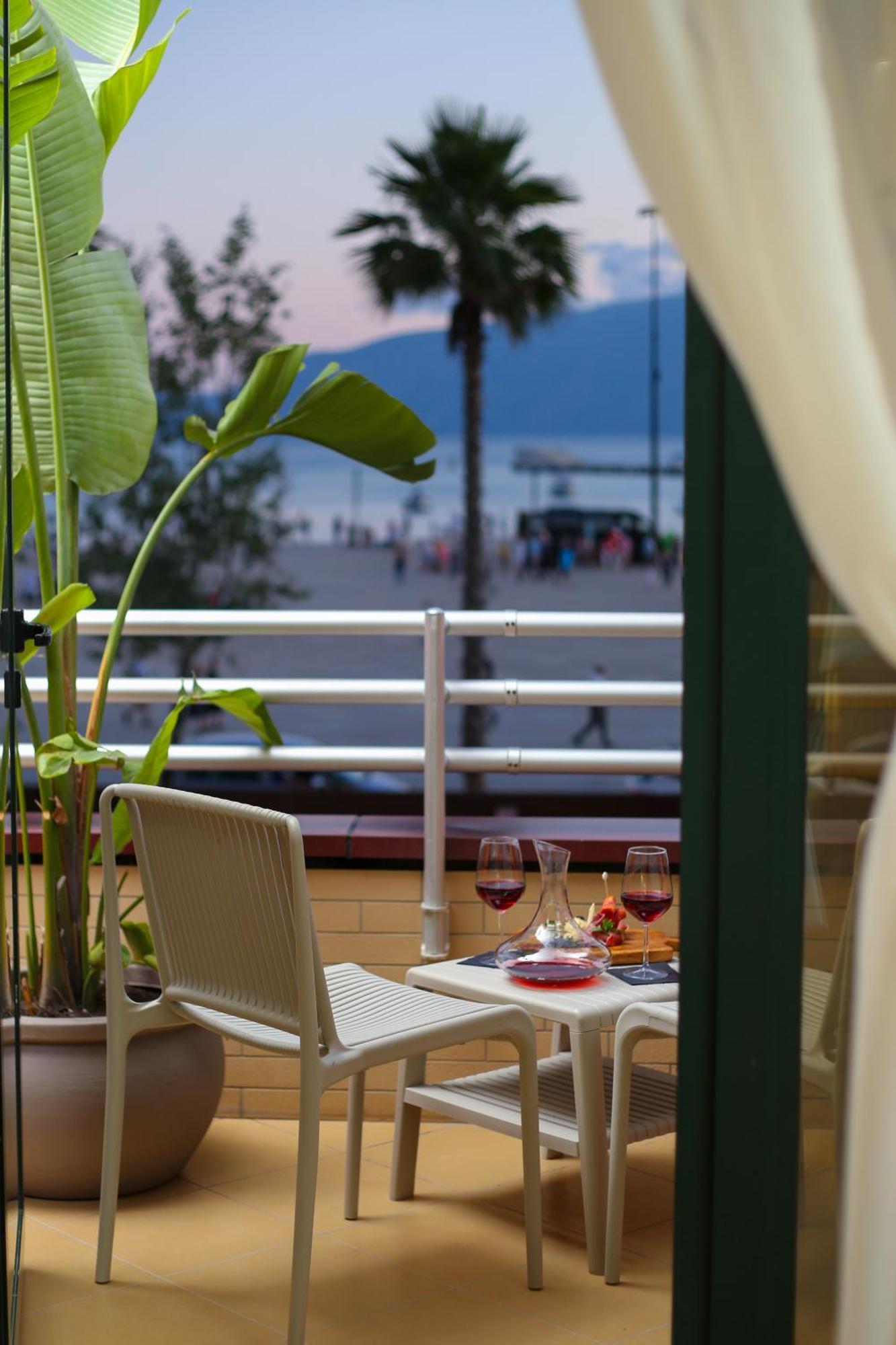 Hotel Brooklyn Vlorë 외부 사진